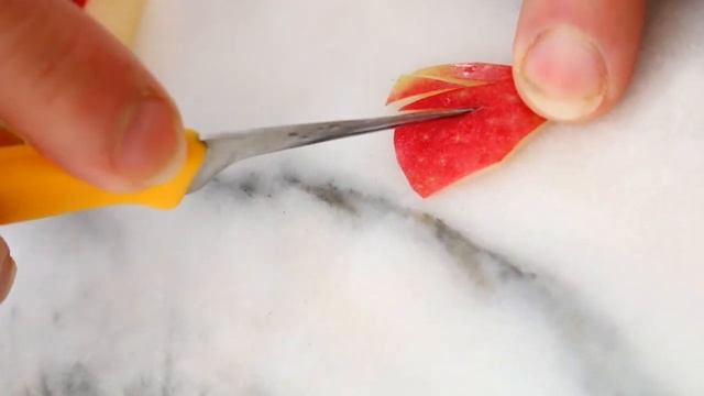 Art In Apple Peacocks | Fruit Carving Garnish | Apple Art | Party Garnishing смотреть онлайн