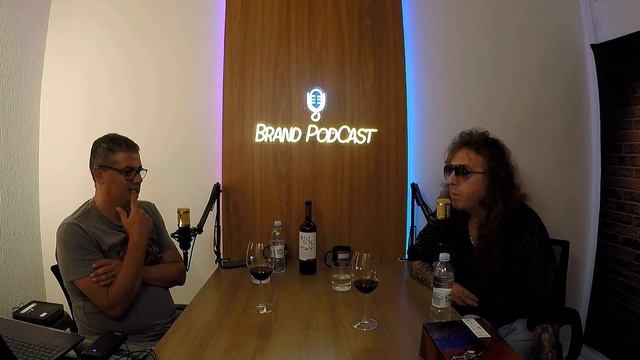 A verdade chocante sobre o guitarrista do Radio Taxi смотреть онлайн