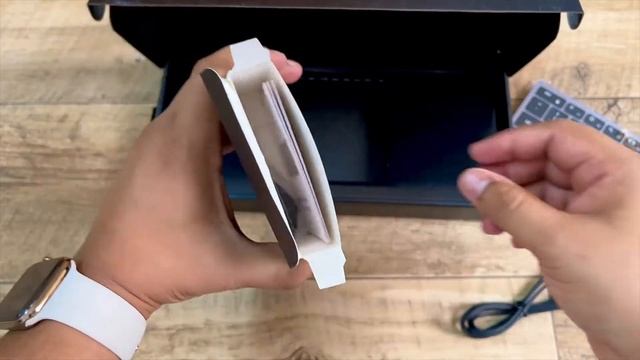 Satechi Slim X1 Bluetooth Backlit Keyboard смотреть онлайн