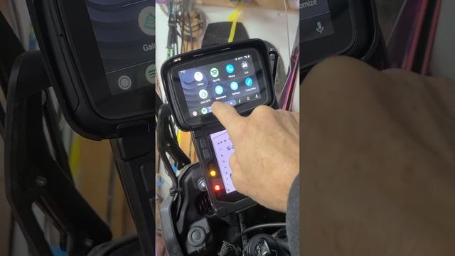 Android Auto on the Tenere 700 смотреть онлайн