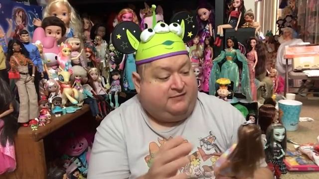 Barbie Fashionistas #77 Curvy Girl Review✨- Fashionista Friday! смотреть онлайн