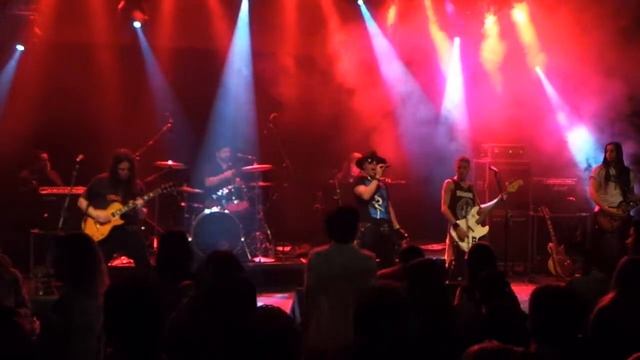 Bad Apples - Live and Let Die смотреть онлайн