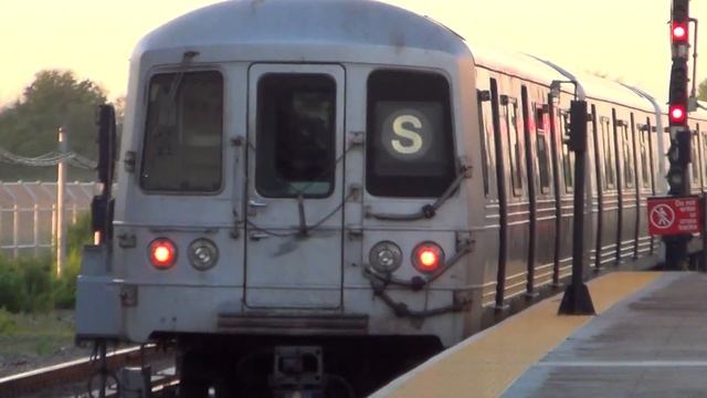MTA Subways - Pullman Standard R46 #5994 on the Rockaway Park (S)huttle departing Broad Channel смотреть онлайн