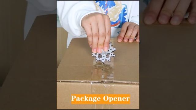 24-in-1 Snowflake Multitool with Fidget Spinner смотреть онлайн