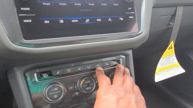 2021 VW Tiguan 2.0T SE 4Motion смотреть онлайн