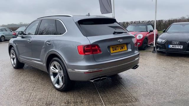 Bentley bentaga 4.0d mulliner spec 2017 for sale @ Auto 2000 Epping смотреть онлайн