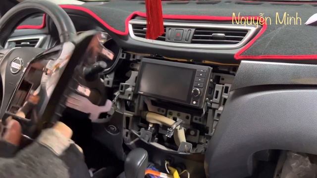Tháo màn hình nguyên bản xe Nissan X trail đời 2017 смотреть онлайн