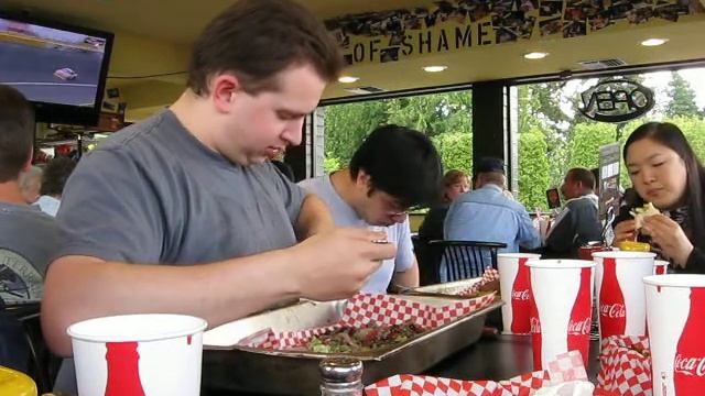The Intimidator Challenge at The Red Onion (Part 2) смотреть онлайн