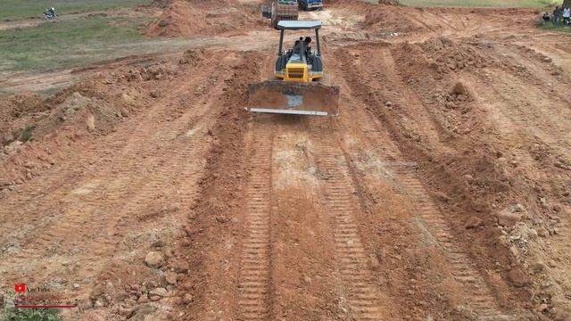 Showing New Bigger Project Excellence Processing Dozer Dump Truck Excavator Talented Skills Worker смотреть онлайн