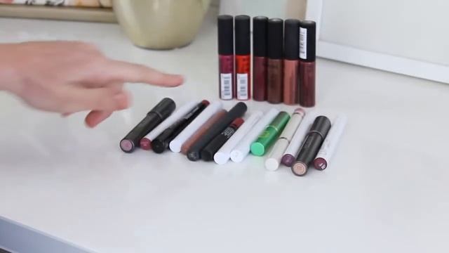 Makeup Collection/Declutter: Lip Products | Kendra Atkins смотреть онлайн