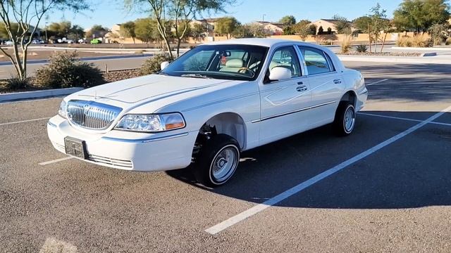 UPDATE ON MY LINCOLN TOWN CAR FINALLY OUT THE PAINT SHOP!!! смотреть онлайн