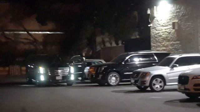 Beyonce And Jay Z's Swanky Cadillac Awaits During A Night Out In Hollywood смотреть онлайн