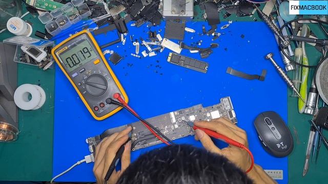 Sửa Macbook air 2016-2017 chết SMC mất nguồn ( 820-00165) смотреть онлайн