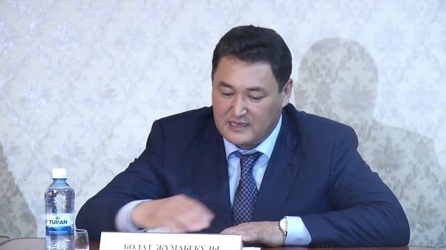 Встреча акима Павлодарской области с футболистами смотреть онлайн