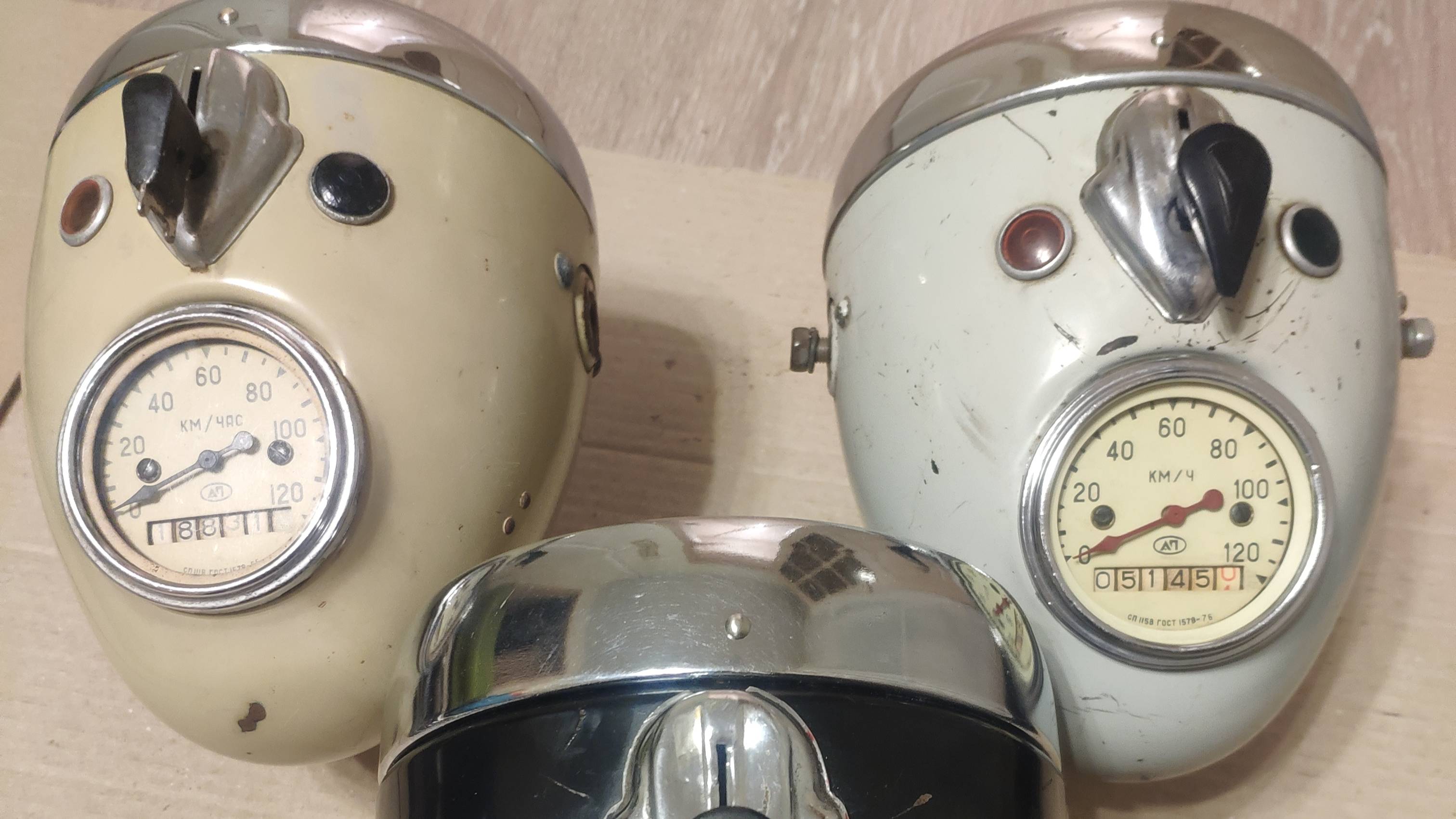 Фары для мотоциклов ИЖ )старых моделей) и другие детали смотреть онлайн