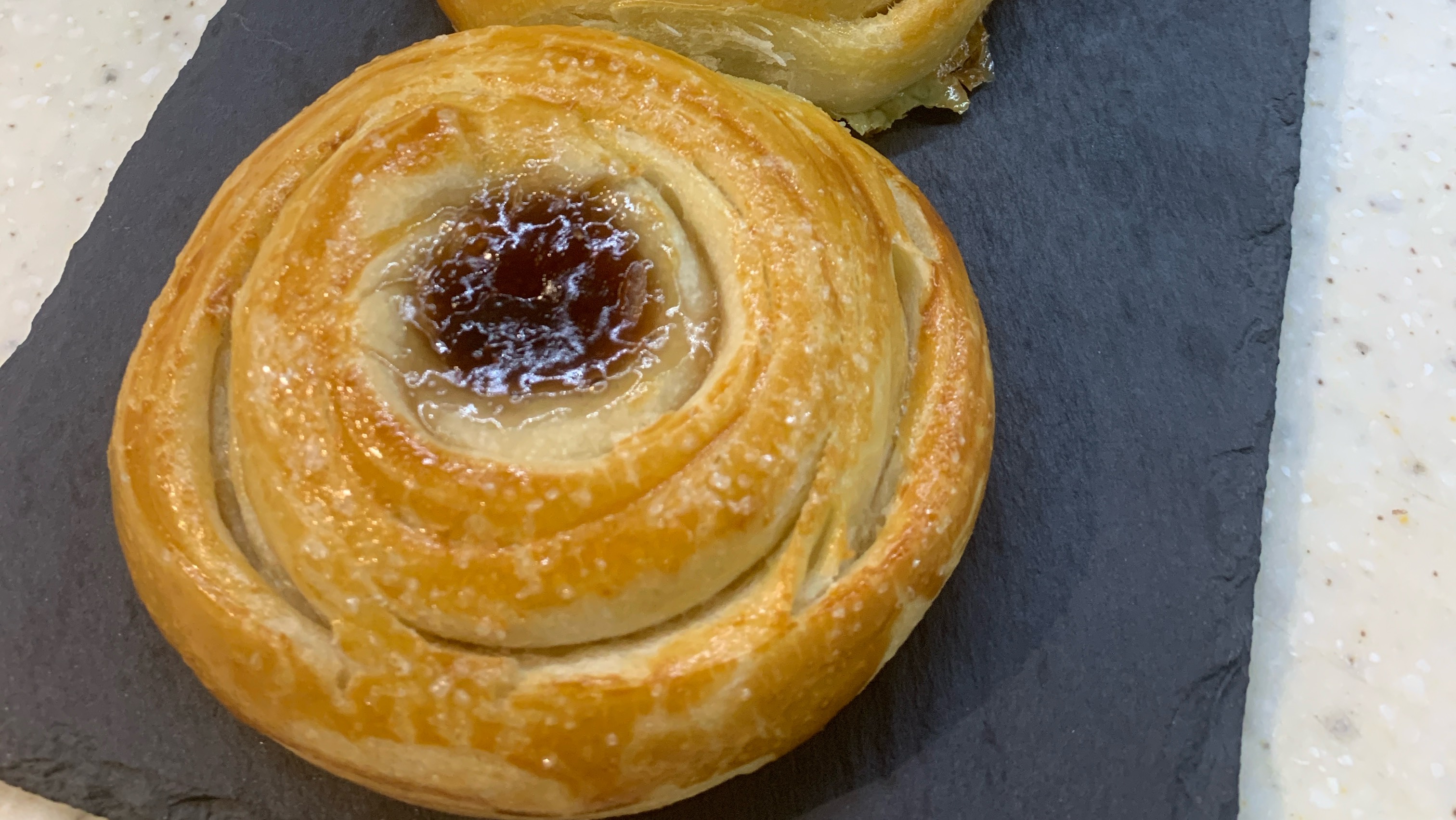 Воздушные булочки с джемом смотреть онлайн