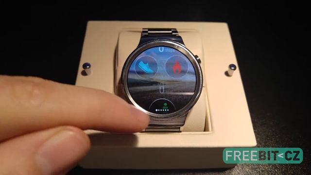 Huawei Watch - ukázka prostředí Android Wear pro Freebit.cz смотреть онлайн