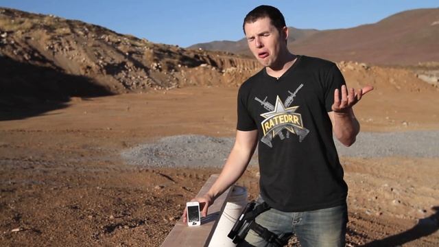 iPhone 4 vs Dragunov Sniper Rifle: Tech Assassin RatedRR смотреть онлайн