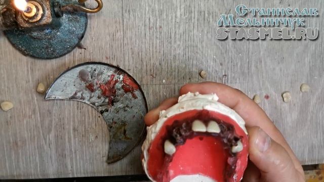 Верхний ЗУБНОЙ ПРОТЕЗ. Постановка зубов в жутком обратном прикусе. Мои рассуждения и действия. ч.3. смотреть онлайн