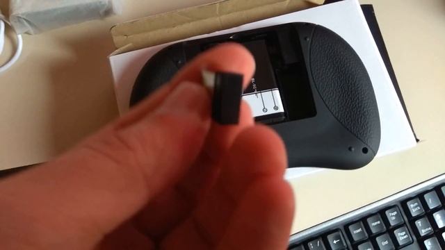 2.4Ghz Wireless Air Mouse Mini Keyboard Smart Remote I8 Touchpad with Three Color Backlit смотреть онлайн