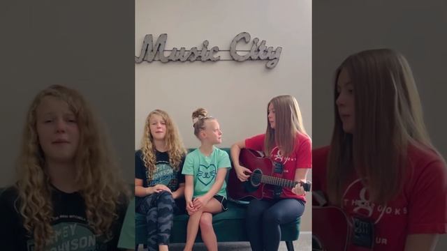 Miranda Lambert: The House That Built Me - TBHB Three Part Harmony смотреть онлайн