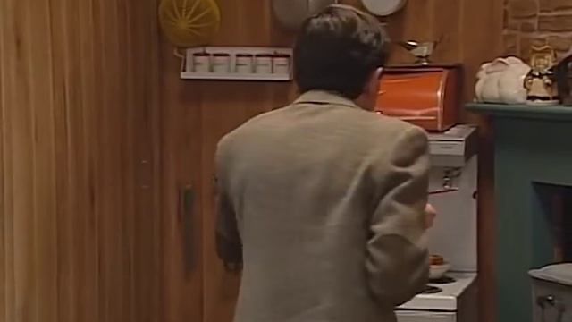 Bean Can Fix It | Funny Clip | Classic Mr Bean