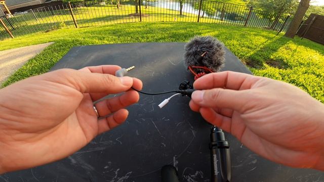 Vlogging with the iPhone // PERFECT VLOG SETUP смотреть онлайн