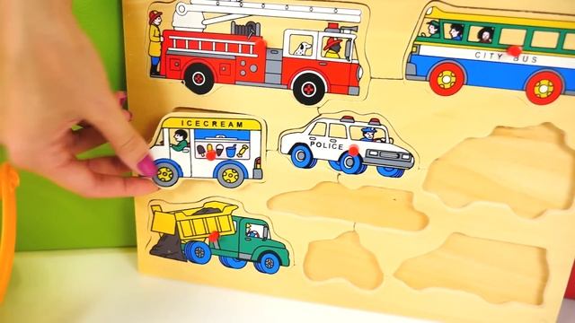 Oyuncak Arabalar - Bebek Oyunları. Puzzle Tahtası Yapıyoruz