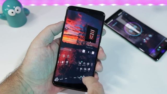 PERSONALIZAÇÃO E OS MELHORES TEMAS TUDO EM UMA ÚNICA LAUNCHER | A MELHOR DOS TEMAS смотреть онлайн