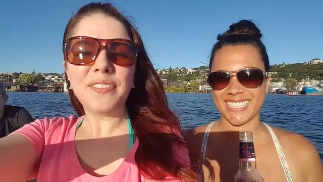 Hi from the Mikandi Boat with Jen! смотреть онлайн