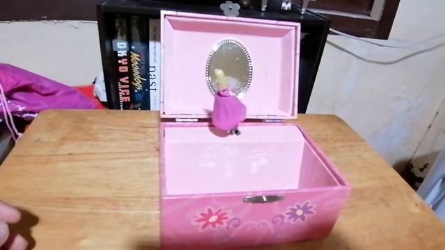 Barbie Music Box смотреть онлайн