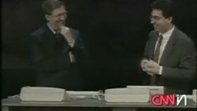 Windows 98 Tanıtımında Mavi Ekran смотреть онлайн