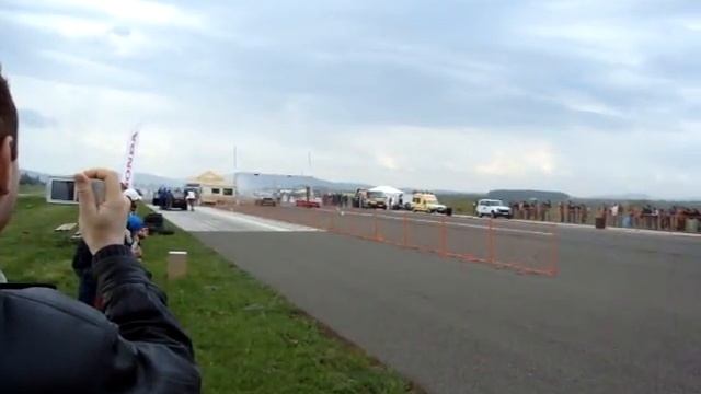 Audi 90 Turbo Quattro VS. Dodge Viper смотреть онлайн