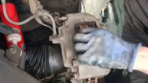 Передние колодки Ленд Крузер -100. Замена.