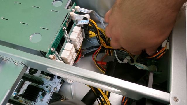 Tutorial: How to replace an X12 Fan Controller смотреть онлайн