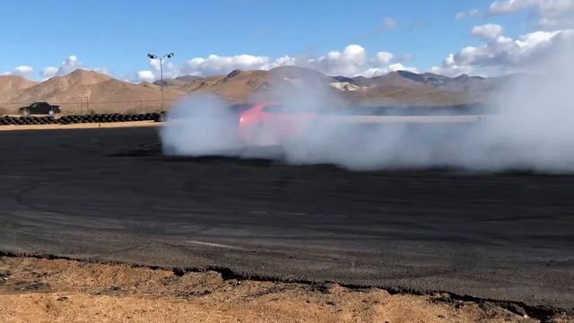 My cousins 2010 Camaro SS swinging in at apple valley speedway pit смотреть онлайн