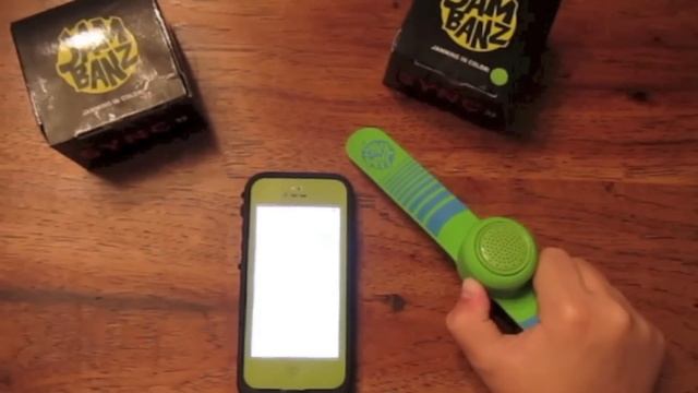 Jambanz Unboxing and Bluetooth Wireless Sync to iPhone смотреть онлайн