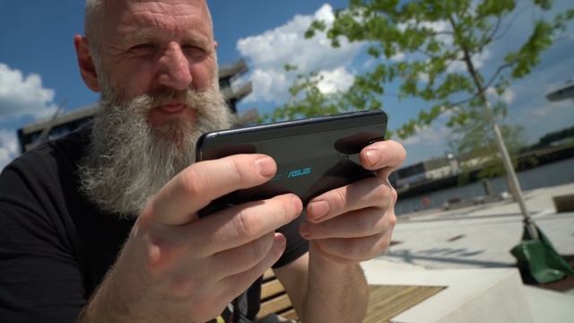 92 Prozent Displayfläche: Asus Zenfone 6 im Test! смотреть онлайн