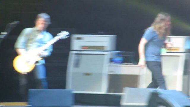Foo Fighters & Jon Davison (Yes singer) - Tom Sawyer (Rush cover) смотреть онлайн