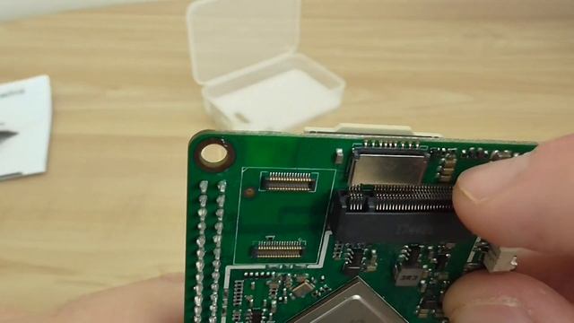 Rock Pi 4 - The perfect Raspberry Pi Alternative (Overview & Unboxing). смотреть онлайн