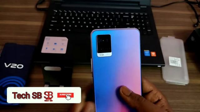 Vivo V20 UnBoXiNg ll 44 MP Eye Autofocus front Camera ll Rs. 24999 ll 720G SD. смотреть онлайн