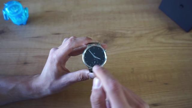 Huawei WATCH, el reloj inteligente con IP67 y Android WEAR [Review] смотреть онлайн