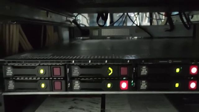 HPE GL360 Gen9 - cambio de disco dañado en un arreglo RAID 5 смотреть онлайн