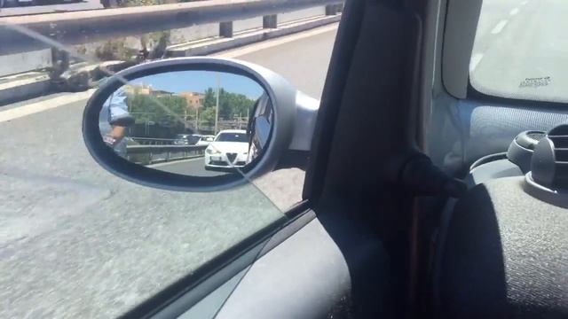 Alfa Romeo Giulia ARfio Bidet Vs Smart Car2Go...Na Bella Lotta! смотреть онлайн
