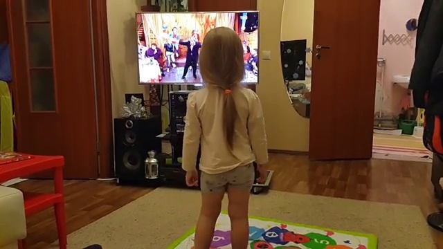 Танцы(1) смотреть онлайн