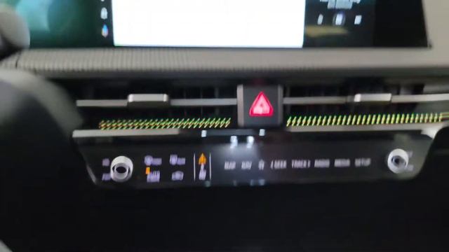 Full Screen Wireless Carplay and Android Auto on Kia EV6 смотреть онлайн