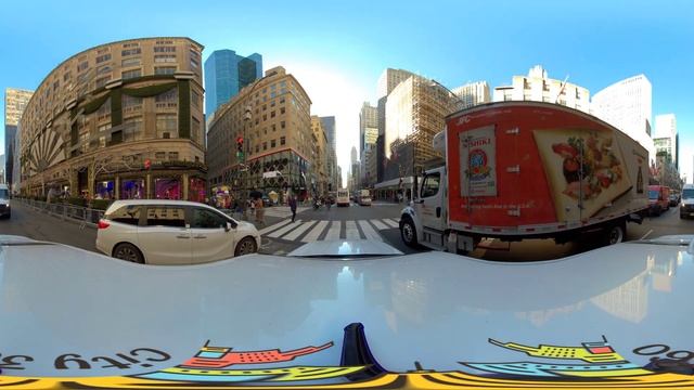 New York City - 5th Ave - VR 360 8K Video смотреть онлайн