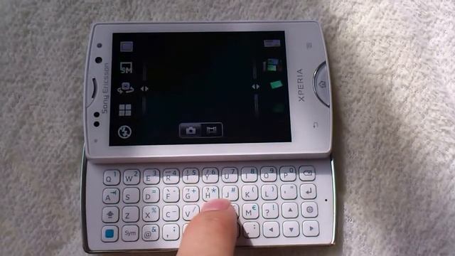 Sony Ericsson Xperia mini pro SK17i (Android 2.3.4) - Hands-on смотреть онлайн