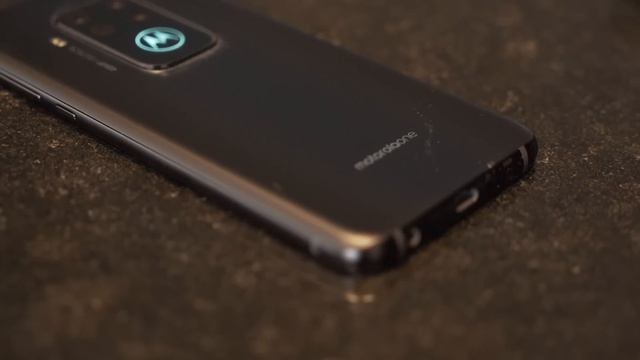 Moto One Zoom, primeras impresiones: Así es el primer móvil de Motorola con cuatro cámaras traseras смотреть онлайн