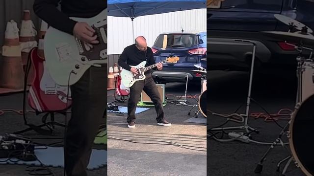 Day Tripper by The Beatles - Hands of Time Band, Fender Squire Jaguar смотреть онлайн